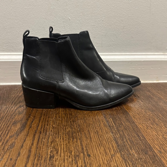 Vagabond Amina Chelsea boot - Picture 3 of 8